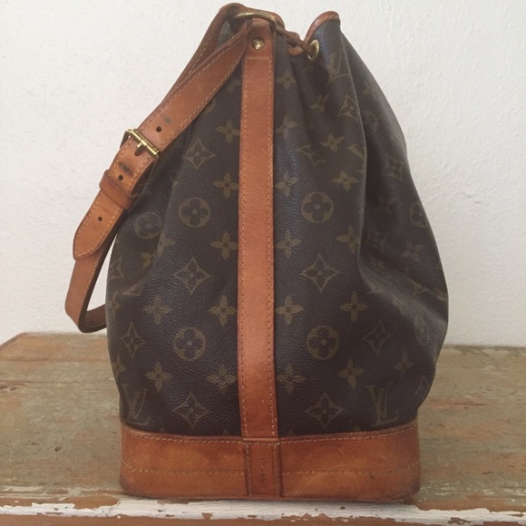 Authentic Louis Vuitton Noe GM Bucket Bag - Picture 4 of 8